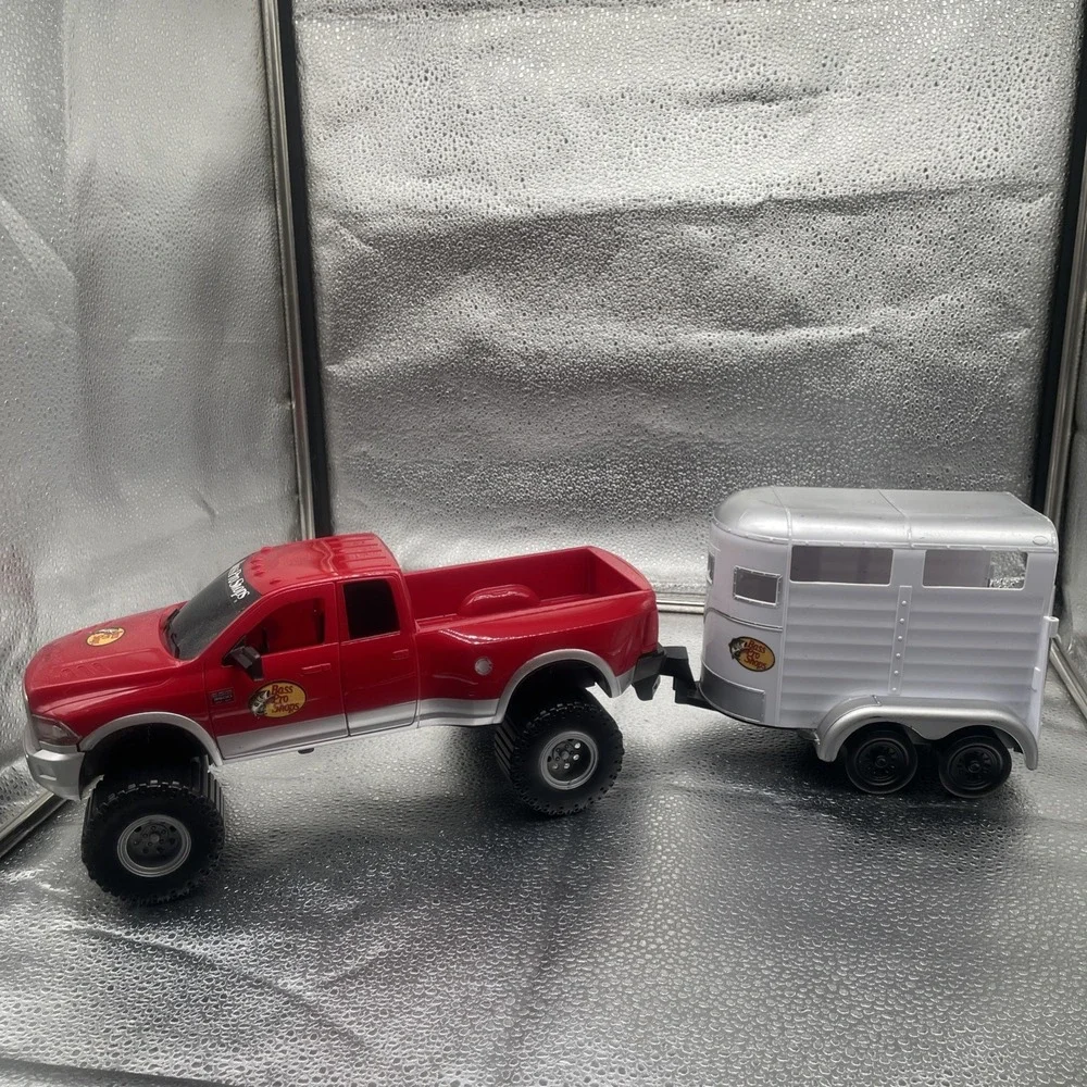 Bass Pro Shops  2016 Dodge  Ram 🔥 3500 Heavy Duty 4x4 🔥 With Horse Trailer